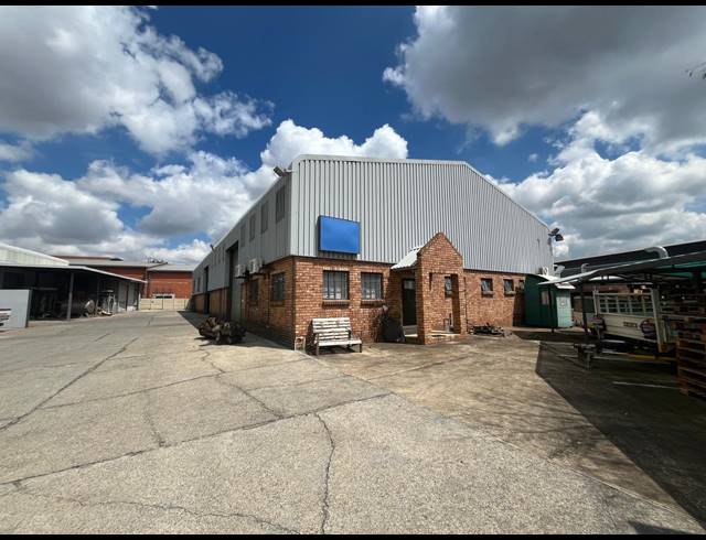820M² WAREHOUSE TO LET IN HENNOPSPARK